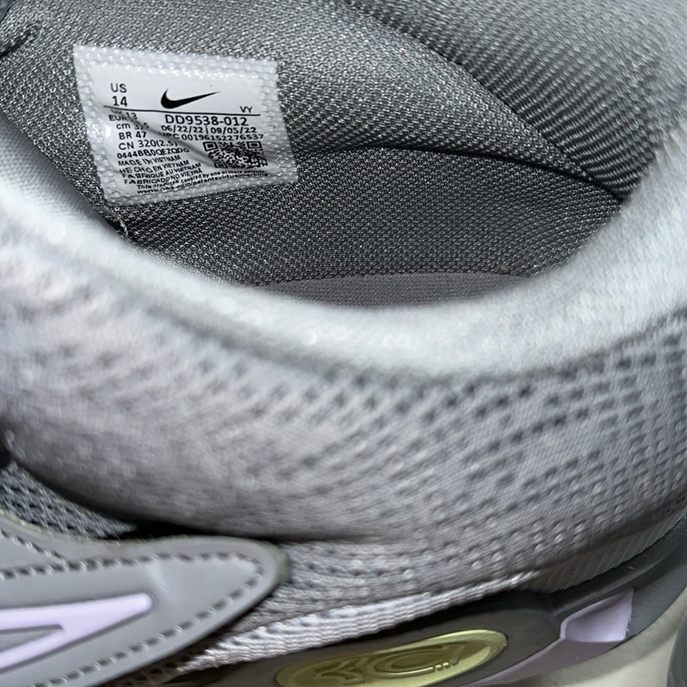 NIKE KD TREY 5 X NEW, size 14, very comfy, last one! DD9538 012 - Picture 6 of 6